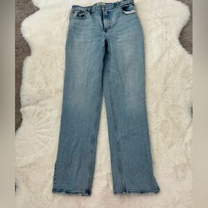 Abercrombie Ultra High Rise 90s Straight
Jean 32 long